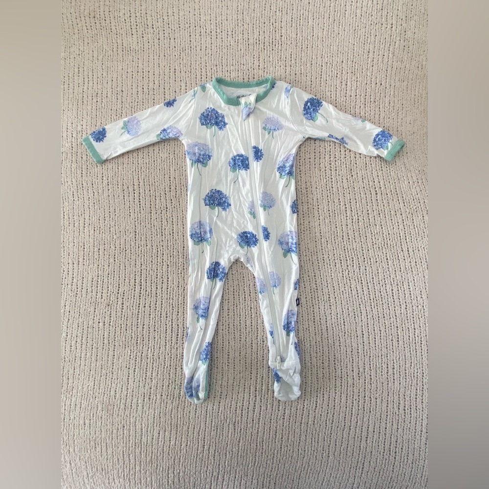Kyte Baby Hydrangea Zippered Footie